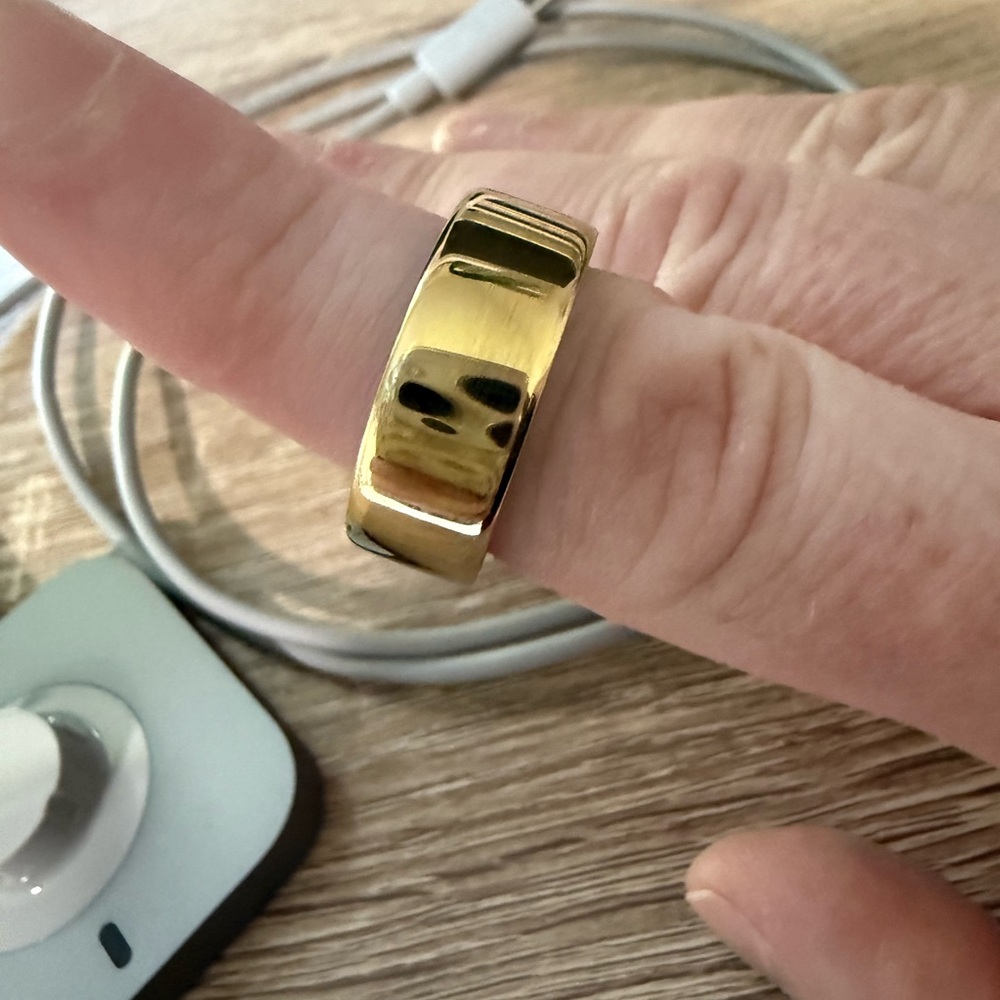 Gen 4 Oura Gold Smart Ring Size 7